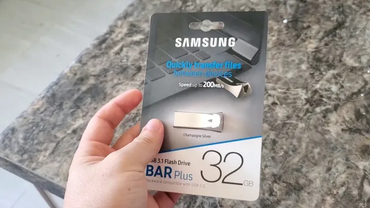 Samsung%20-%2032GB%20and%2064GB%20USB%203.0%20Flash%20Drive%20-%20Durable,%20High-Speed,%20Metal%20Design%20for%20Secure%20Data%20Transfer%20-%20Best%20Quality%20-%20Image%205