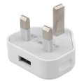 Apple 5 Watts USB Power Adapter. 