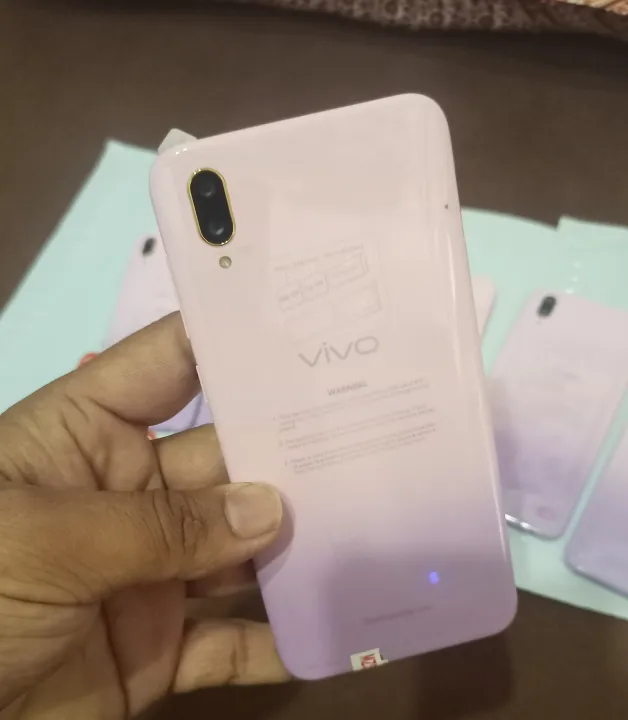 Vivo%20Y97%204GB%20RAM%20128GB%20ROM%20With%20Dual%20Camera%20PTA%20Approved%20(Only%20Charger,%20No%20Box%20)%20-%20Image%206