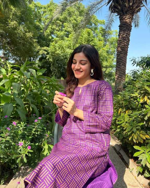 Stylish%20design%202Pcs%20High%20quality%20print%20and%20stitched%20suit%20for%20ladies%20&%20girl%20-%20Image%206