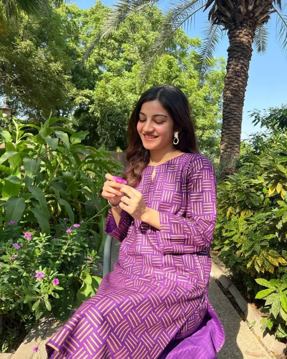 Stylish%20design%202Pcs%20High%20quality%20print%20and%20stitched%20suit%20for%20ladies%20&%20girl%20-%20Image%206