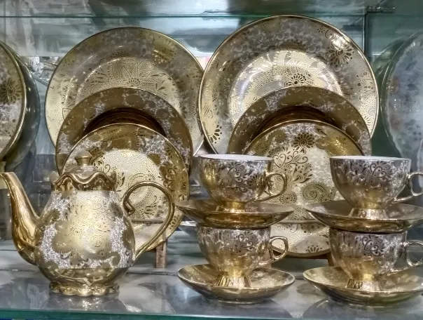 Imported%20Cheni%20Dinner%20set%20-%2075%20pieces%20Full%20Gold%20Chenni%20Dinner%20set%20-%20Image%202