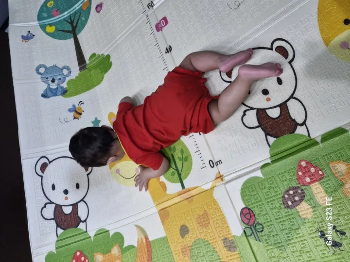 Baby%20Play%20Mat,%20Large%20Baby%20Crawling%20Mat%20Foam%20Reversible,Baby%20Care%20Playmat%20for%20Infants,%20Toddlers,%20Kids%20Indoor%20Outdoor%20Use%20(5feet%20x%206Feet)%20-%20Image%203