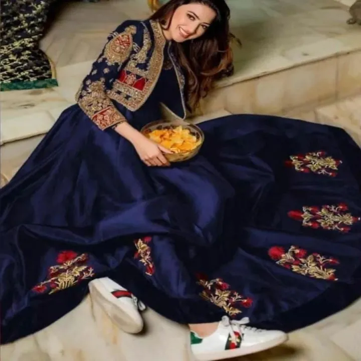 Women's%20Embroidered%20Koti%20And%20Frock%20-%20Image%207