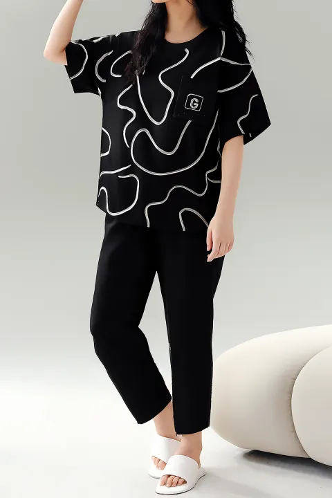Sport%20wear%20Gym%20wear%20Suit%20Top%20soft%20Comfortable%20&%20Trendy%202%20Piece%20Stylish%20Printed%20T-Shirt%20with%20Black%20Pants%20Women%20dress%20girls%20dress%20-%20Image%203