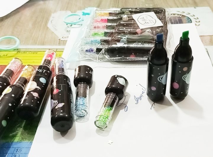 Cute%20Highlighter%20Marker%20Pens%20Cute%20bottle%20Shape%20Colourful%20Highlighter%20Markers%20Pack%20of%2006%20Pcs%20-%20Image%209