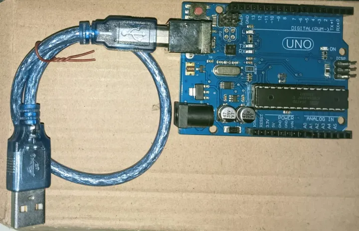Arduino%20UNO%20R3%20-%20Image%202