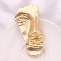 【HOT】 1PC Stylish And Aloof Style With A Captivating Head Portrait, A Golden Half Face Mask, And A Brooch. 