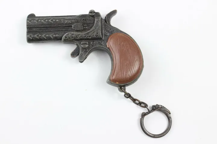 VINTAGE%20DERRINGER%20Diecast%20Metal%20Pocket%20MINI%203.2''%20TOY%20GN%20Miniature%20Key%20chain%20-%20Image%203