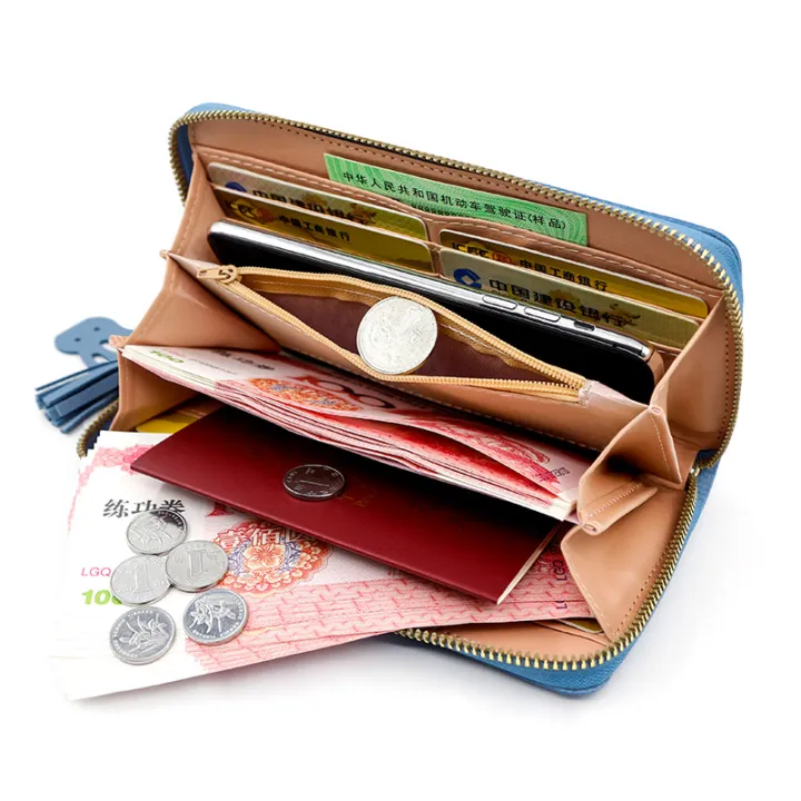 Stylish%20Mini%20Wallet%20for%20Women%20-%20All-Season%20PU%20Leather%20Compact%20Purse%20-%207%20Card%20Slots%20with%20Zipper%20Closure%20Design%20-%20Image%2010
