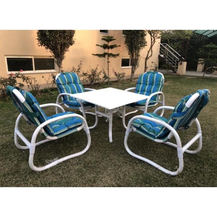 New%20latest%20Design%20Waterproof%20Outdoor%20Garden,%20Lawn%20Chairs%20(set%20of%204)%20With%201%20Table%20and%201%20Umbrella%20Every%20Colors%20-%20Image%205