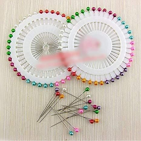 Small Wheel Straight Hijab Pins Black & White