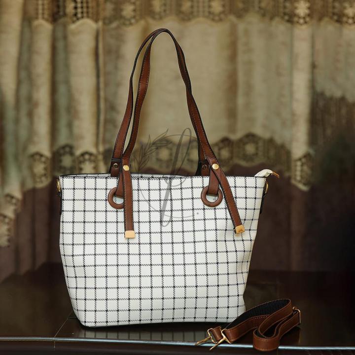 Tote bags| White tote bag |Tote bags for girls| Handbags for girls| Leather bags for girls, premium quality, best for college and university girls