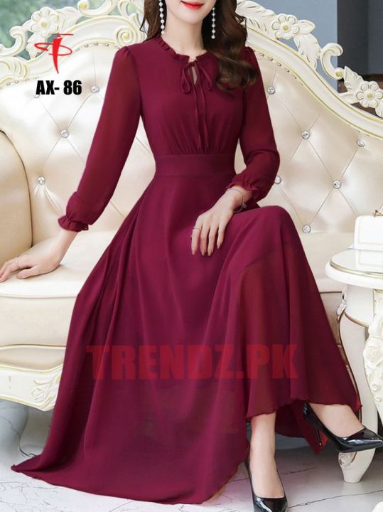 TRENDZ FASHION Wool Peach Material Party Wear Maxi For Ladies AX