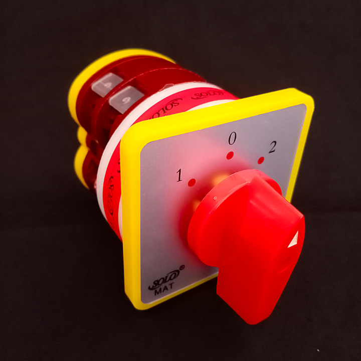 SOLO%2040A%20Change%20Over%20Switch%202P%20High%20Quality%20-%20Image%206