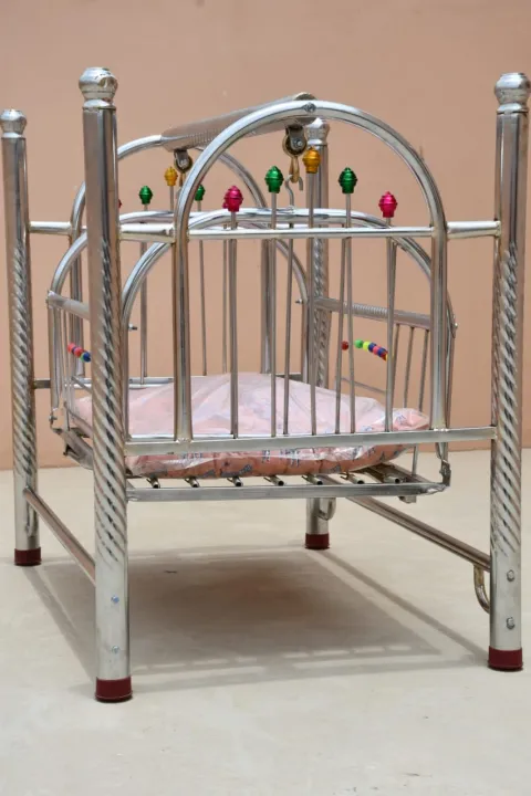 Royal%20Style%20-%20Born%20Baby%20Silver%20Chrome%20Baby%20Swinging%20Cradle%20with%20Soft%20Mattress%20Bed%20-%20Image%202