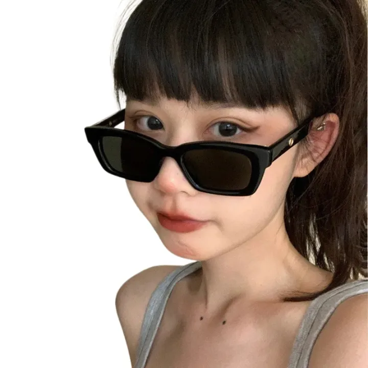 Top%20Notch%20Rectangle%20Narrow%20Retro%20%20Frame%20Sun%20Glasses%20For%20Girls%20&%20Boys%20-%20Small%20Square%20Narrow%20Frame%20Sunglasses%20Hollowed%20Out%20Sunglasses%20For%20Men%20&%20Women%20-%20Image%205