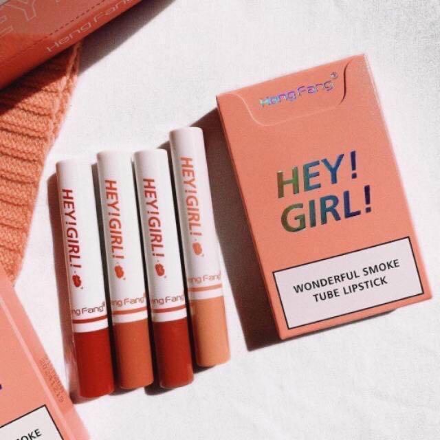 Hey Girl Lipstick 4-in-1 Combo – Matte, Glossy, Moisturizing & Bold Colors in One Set