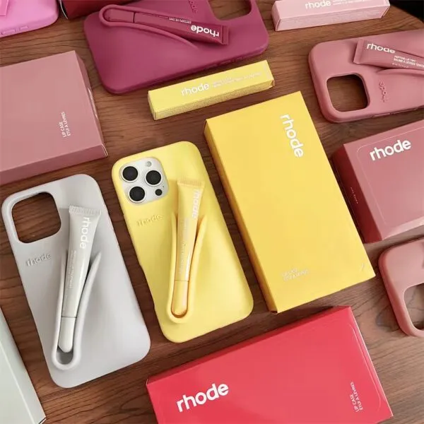 RHODE%20LIPGLOSS%20PHONE%20CASE%20WITH%20LIP%20GLOSS%20%7C%20PREMIUM%20PHONE%20&%20GLOSS%20COVER%20-%20Image%209