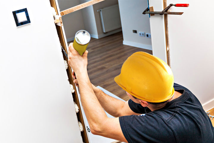 VMD%20205%20Multi-purpose%20Polyurethane%20Foam%20Spray,%20PU%20Foam%20Crack%20filler%20construction%20foam%20500ml,%20ITALY,%20Original.%20-%20Image%205