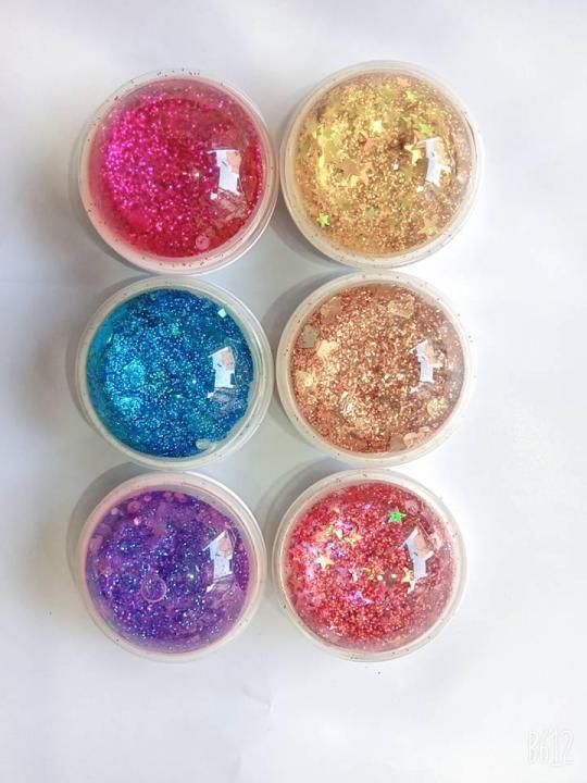 Water%20Glitter%20Pop%20Socket%20Phone%20Grip%20and%20Stand%20with%20Reusable%20Adhesive%20for%20Mobile%20and%20Tablet%20-%20Image%205