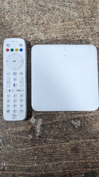 Fision%20Tv+%20Branded(Used)%20%7C%204GB-16GB%20Orignal%20%7C%20Android%2010%20%7C%204K%20Resolution%20%7C%20Android%20TV%20Box%20-%20Image%202
