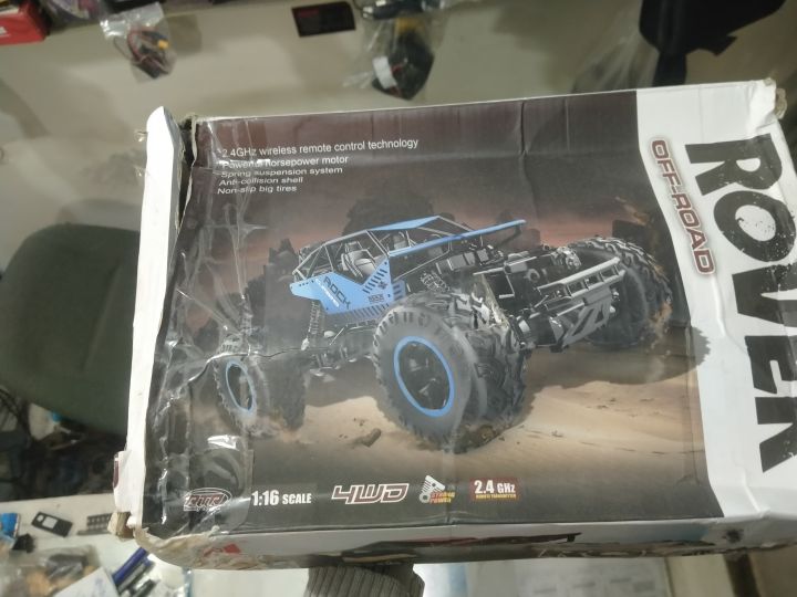 RC%20Car%202.4Ghz%204WD%20Remote%20Control%20Mobil%201:16%20RC%20Rock%20Crawler%20dengan%20Dual%20Motor%20Semua%20Medan%20Off-Road%20Truk%20Mendaki%20Mobil%20RTR%20-%20Image%207