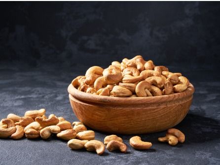 Cashew%20Nut%20Unroasted%20(Kaju)%20%7C%20100%25%20Natural%20&%20Organic%20Herb%20%7C%201kg%20Dry%20Fruit%20Unrosted%20-%20Image%202