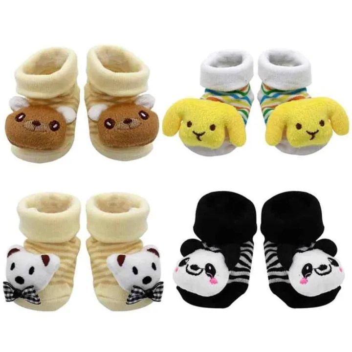 PACK%20OF%202PCS%20%20=%20Cute%20Baby%20Booties%20Fabric%20Shoes%20For%20Winters%20-%200%20to%2012%20Months%20Babies%20-%20Image%204