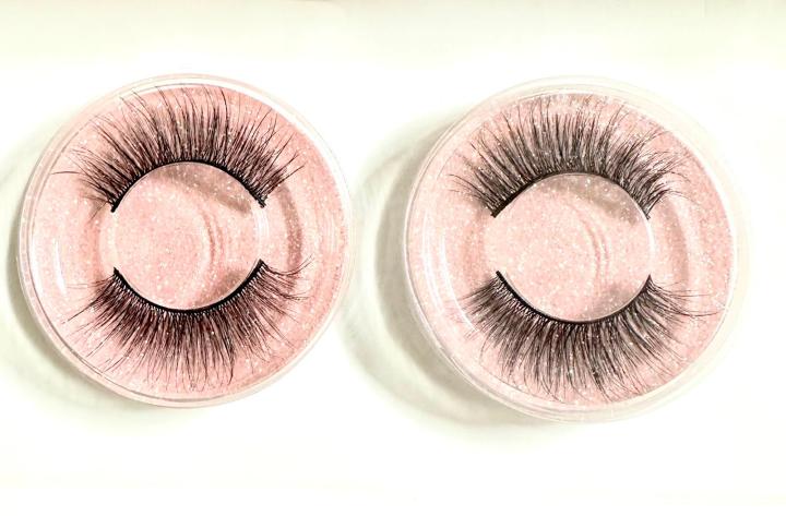 False%20Eye%20Lashes%20Suitable%20for%20all%20Eyes,%20Comfortable%20&%20Soft,%20Reuse-able%20if%20Handled%20with%20Care.%20Design%20is%20Generic%20and%20Unique%20way%20to%20fit%20all%20eyes%20-%20Image%203