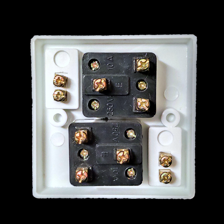 Universal%20Multi-functional%20Double%20Multi%20Plug%20Wall%20Power%20Socket%20Double%20China%20Fitting%20Sheet%20China%20Switch%20Light%20Plug%20Board%20-%20Image%205