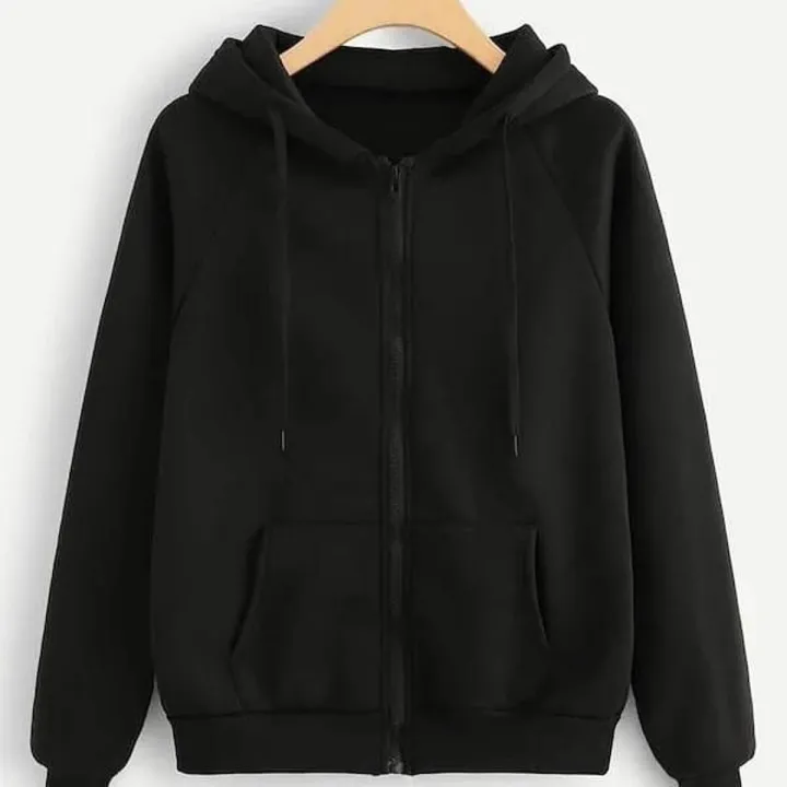 Black%20Plain%20Fleece%20Full%20Sleeves%20Zipper%20Hoodie%20For%20Women%20-%20Image%202