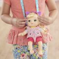 Hasbro: LITTLES BY BABY ALIVE: CARRY 'N GO SQUAD: LITTLE CHLOE (E7176). 
