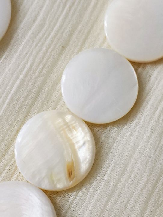3,%204,%207,%2011,%2012,%2015,%2025pcs%20Natural%20Flat%20Round%20White%20Mother%20of%20Pearl%20Sea%20Shell%20Beads%20for%20Crafting%20-%20DIY%20Crafting%20Elegant%20Jewelry%20Making%20Supplies%20-%20Image%204