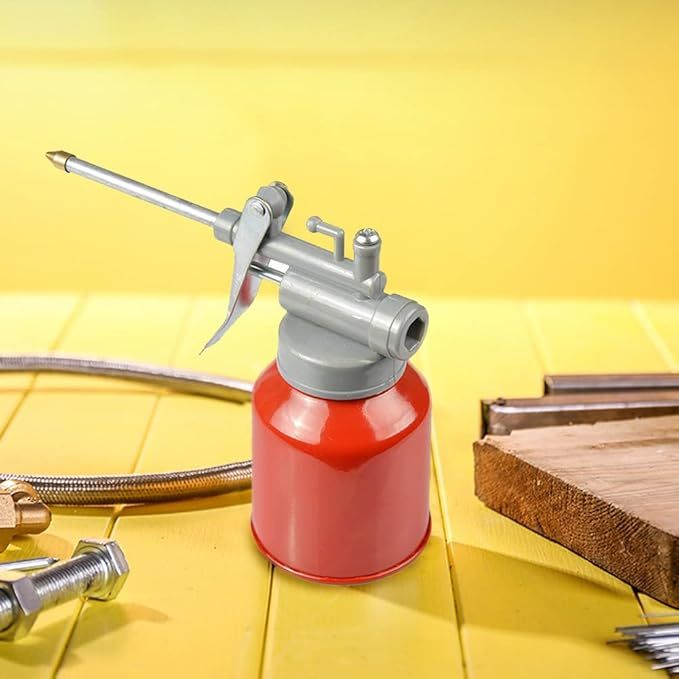 High%20Pressure%20Oil%20Pump%20250ml%20Metal%20Body%20with%20Copper%20Spout%20-%20Car%20Maintenance%20Lubricating%20Oil%20-%20Image%204