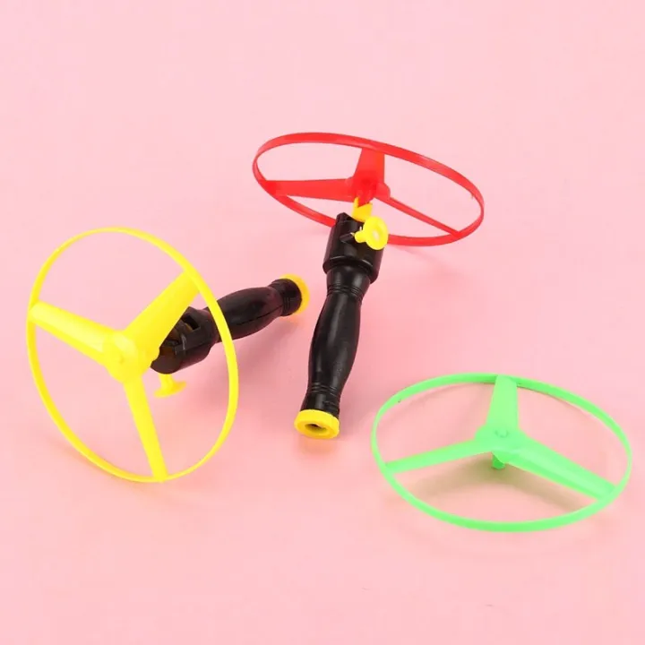 Flying%20UFO%20Spinner%20Toys%20Outdoor%20Games%20For%20Kids%20-%20Image%204