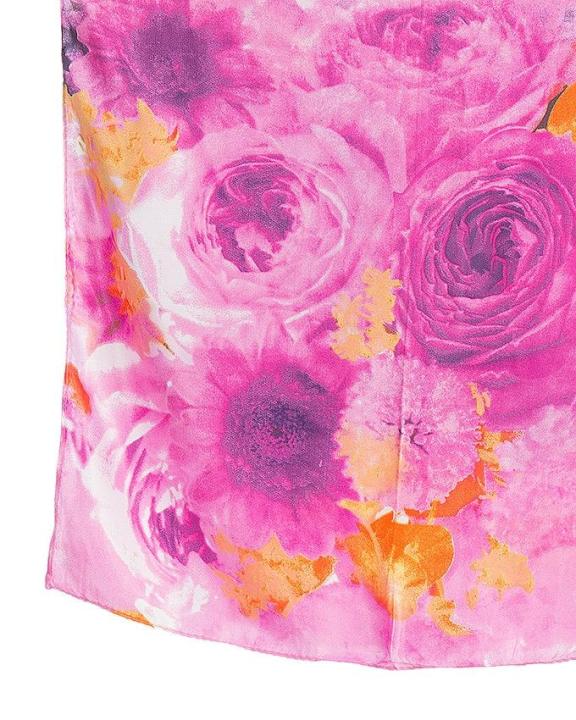 Women%20Silk%20Scarf%20-%20Image%204