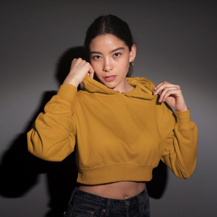 Crop%20Hoodie%20Plain%20With%20Long%20Sleeves%20For%20Women%20-%20Image%203