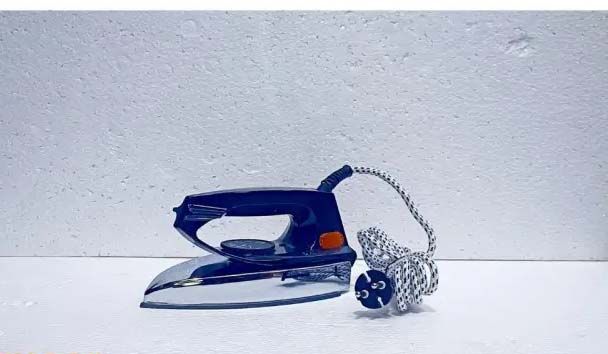 Imported%20-%20Light%20Weight%20Dry%20Iron%20-%20Best%20Quality%20Iron%20-%20New%20Model%20-%201000%20Watts%20-%20Image%203