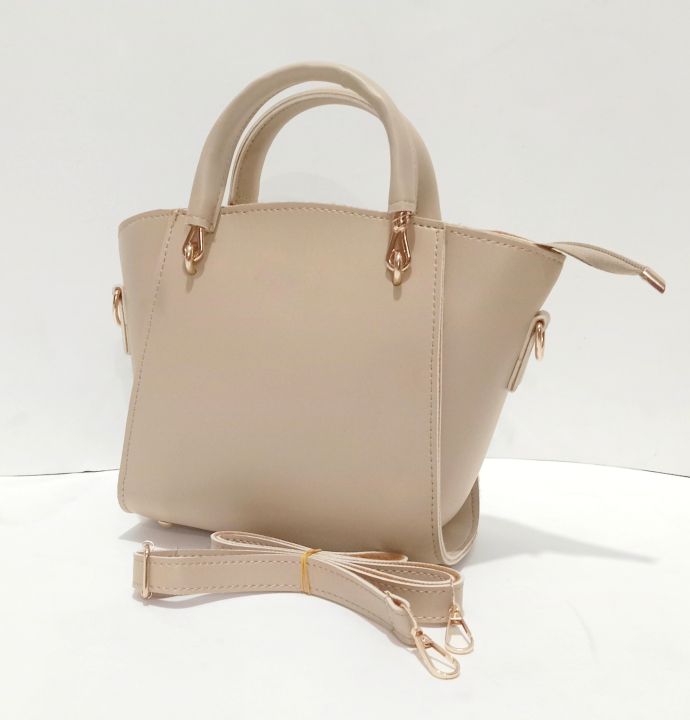 Lawish%20Handbag%20for%20girls-Leather%20Bag%20For%20Women-Shoulder%20Bag%20For%20Ladies-Cross%20Body%20&%20Shoulder%20Bags%20For%20Gift%20-%20Image%205