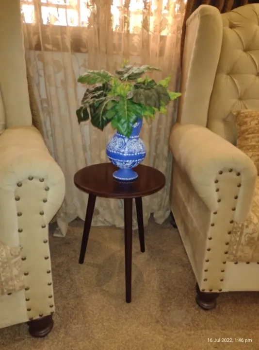 Coffee%20Table%203%20Legs%20Round%20Table%20-%20Image%202