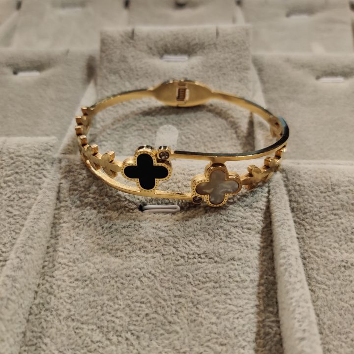 Bracelet%20Stainless%20Steel%20Cuff%20Bangle%20for%20Girls%20Women%20Ladies%20Jewelry%20Karra%20by%20Groming0n%20-%20Image%202