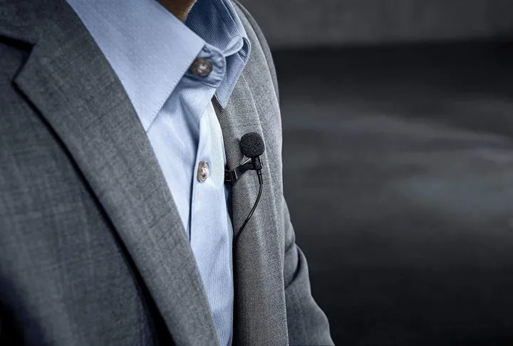 Yinwei%20YW-001%20Mini%20Collar%20Clip%20Microphone%20Multimedia%20The%20Experts%20Earphone%20For%20Youtuber%20For%20Recording%20Videos%20or%20clips%20for%20Laptop,%20PC%20MD%20Voice%20Recorder%20-%20Image%207