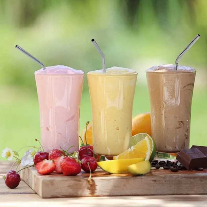 Pack%20of%205%20-%204%20Bent%20Stainless%20Steel%20Reusable%20Drinking%20Straws%20With%20Cleaning%20Brush%20Metal%20Straws%20-%20Image%204