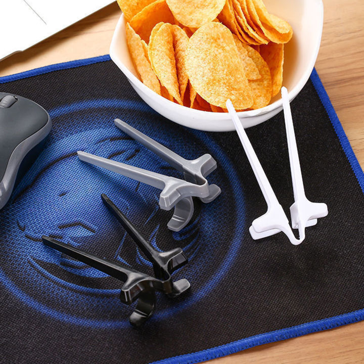 Finger Chopsticks No Odor Potato Chip Salad Food Finger Clip Game Accessories