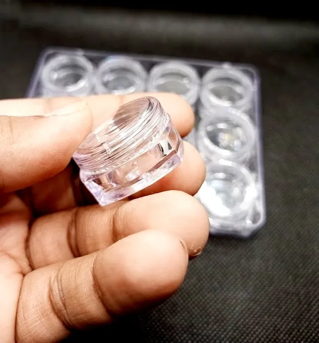 Pack%20of%2012%20Cosmetic%20Empty%20Jar%20(5gm)%20with%20Acrylic%20Box%20/%20Empty%20Plastic%20Containers%20for%20Makeup%20Cosmetic%20Travel%20Container%20/%20Refillable%20Face%20Cream%20Jar%20-%20Image%203