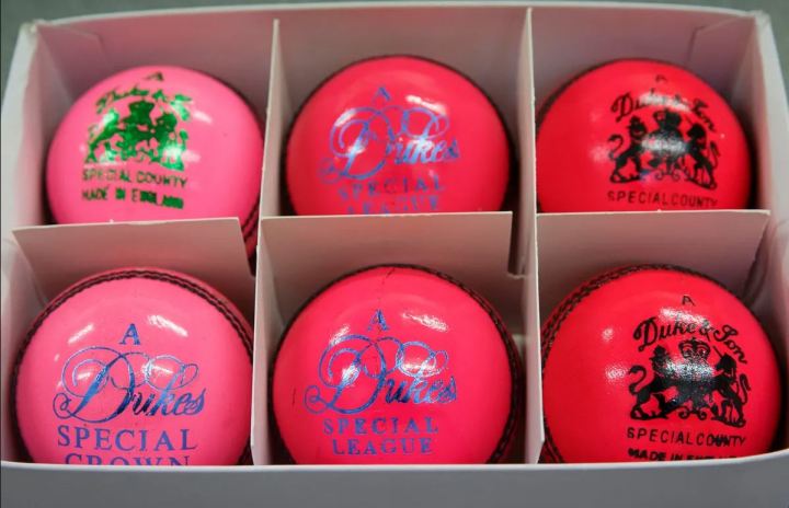 Duke%20and%20Sons%20Cricket%20Hardball/Pink%20Hardball/Export%20Quality/(OVERS%2040-50)%20-%20Image%205