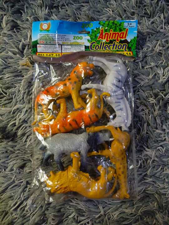Kids Toys plastic lion elephent  zarafa horse