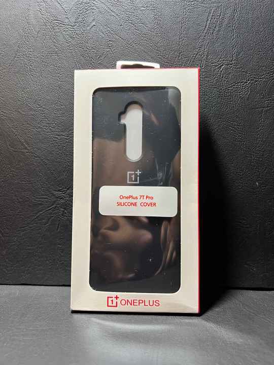 OnePlus%207T%20Pro%20/%207%20Pro%20-%20OnePlus%20Official%20Silicone%20Back%20Cover%20-%20Black%20-%20Image%208