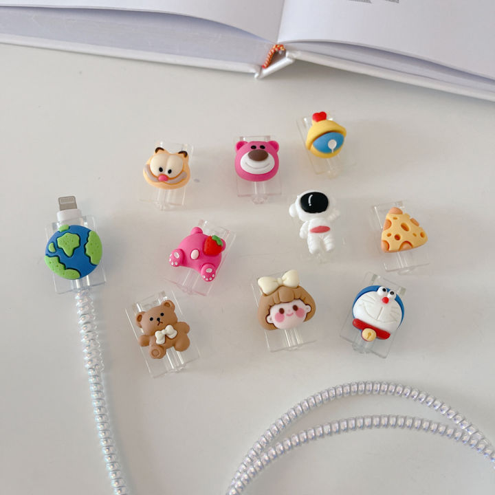 Data cable protective cover suitable for Apple, Huawei, Xiaomi, universal cute strawberry bear charging cable interface cable bite device